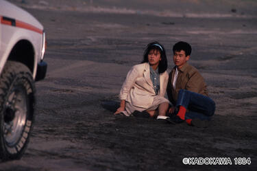 <strong>薬師丸ひろ子</strong>の背伸びする姿がいじらしい !「メイン・テーマ」で演じた少女と大人の間