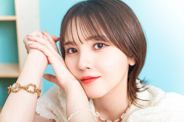 <strong>鬼頭明里</strong>の未公開ショット!HOMINIS限定の撮りおろしカット集